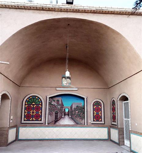 هنرآوران | » زیبا سازی خانه باغ  «   نقاشی دیواری طرح سنتی   